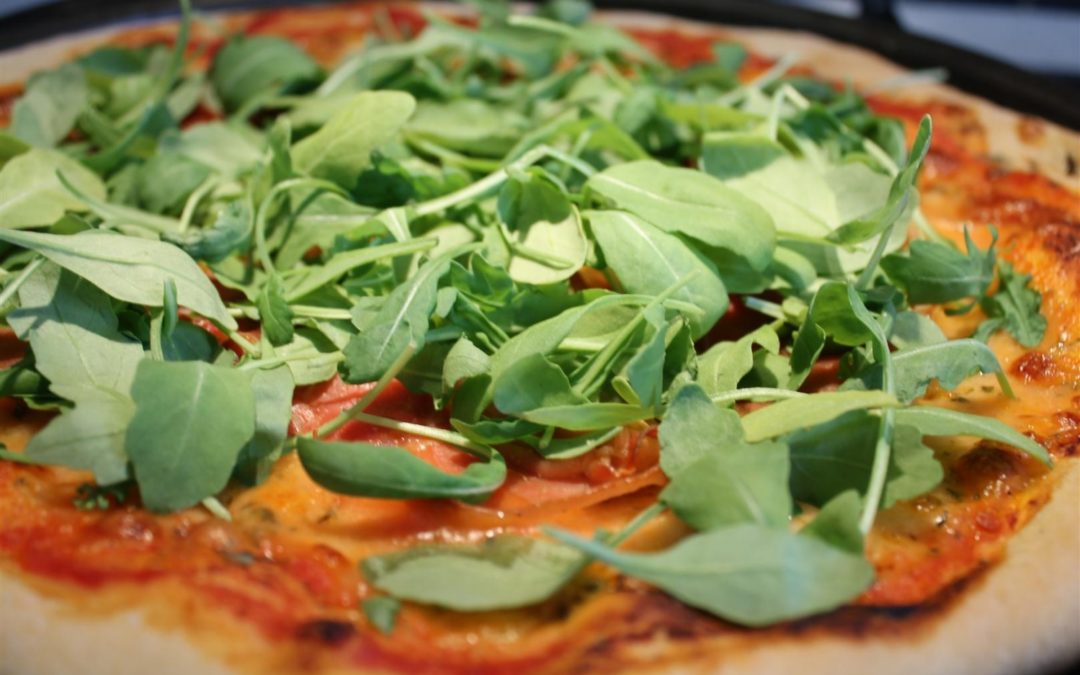 Igazi olasz sonkás pizza recept rukkolával